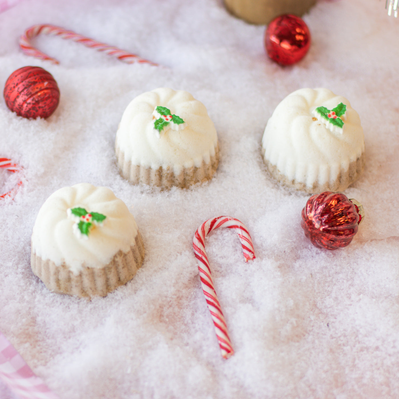 Holiday Pudding Bath Bomb