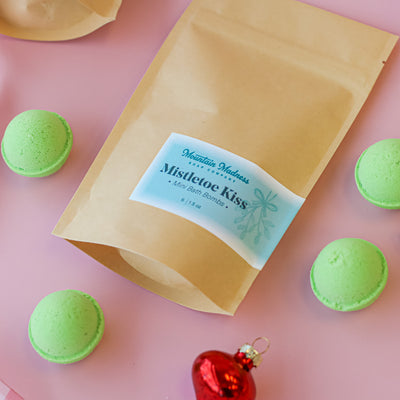 Mini Bath Bombs- Mistletoe Kiss (set of 6)