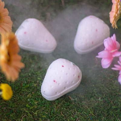 Strawberry Fog Bath Bomb